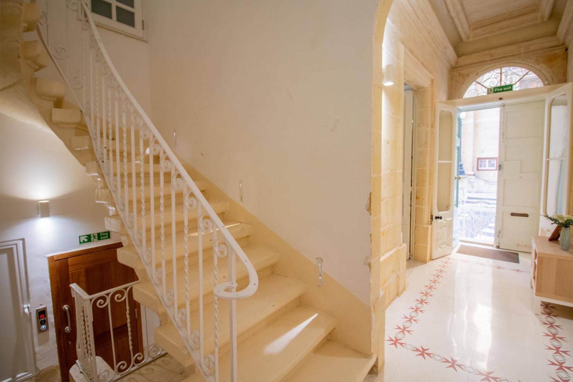 Aparthotel 15 Main Gate Birgu Esterno foto
